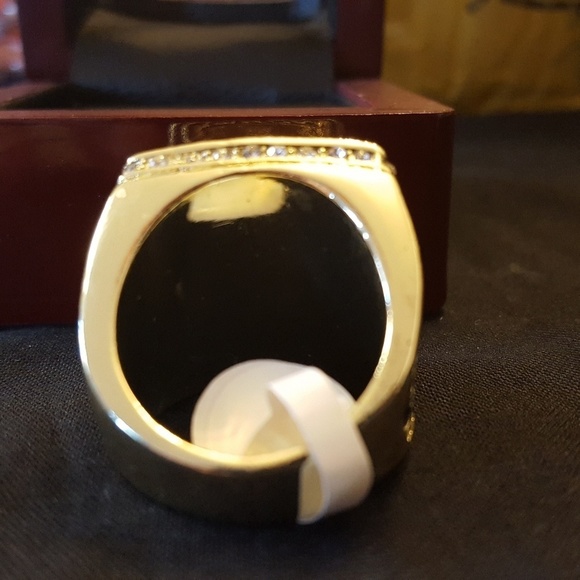 Green Bay Packers Fan Edition 1996 Ring Sizes 9-14 - Picture 6 of 6